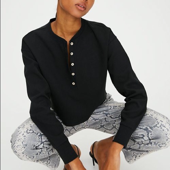 Aritzia Mavis T-shirt